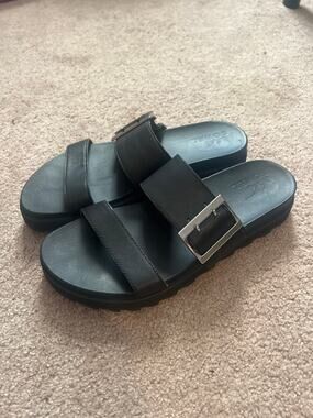 Sorel Women's Roaming Buckle Slide Leather Platform Sandal in Black Size‎ 9